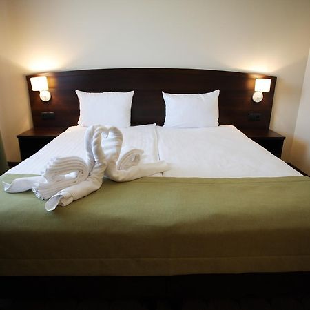 Aparthotel Travel Krasków Εξωτερικό φωτογραφία
