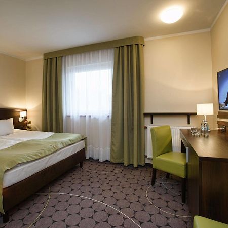 Aparthotel Travel Krasków Εξωτερικό φωτογραφία