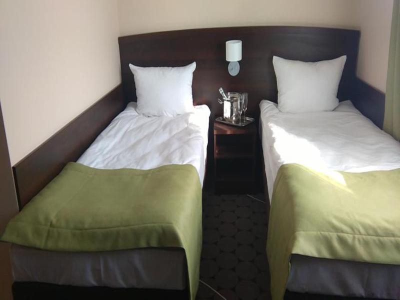 Aparthotel Travel Krasków Εξωτερικό φωτογραφία