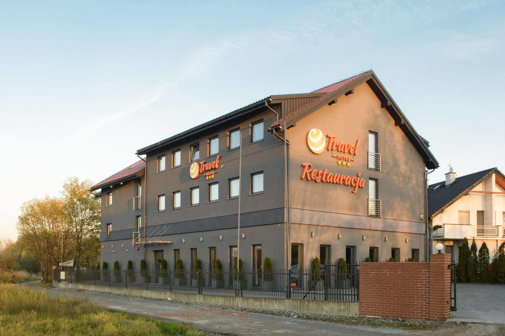 Aparthotel Travel Krasków Εξωτερικό φωτογραφία