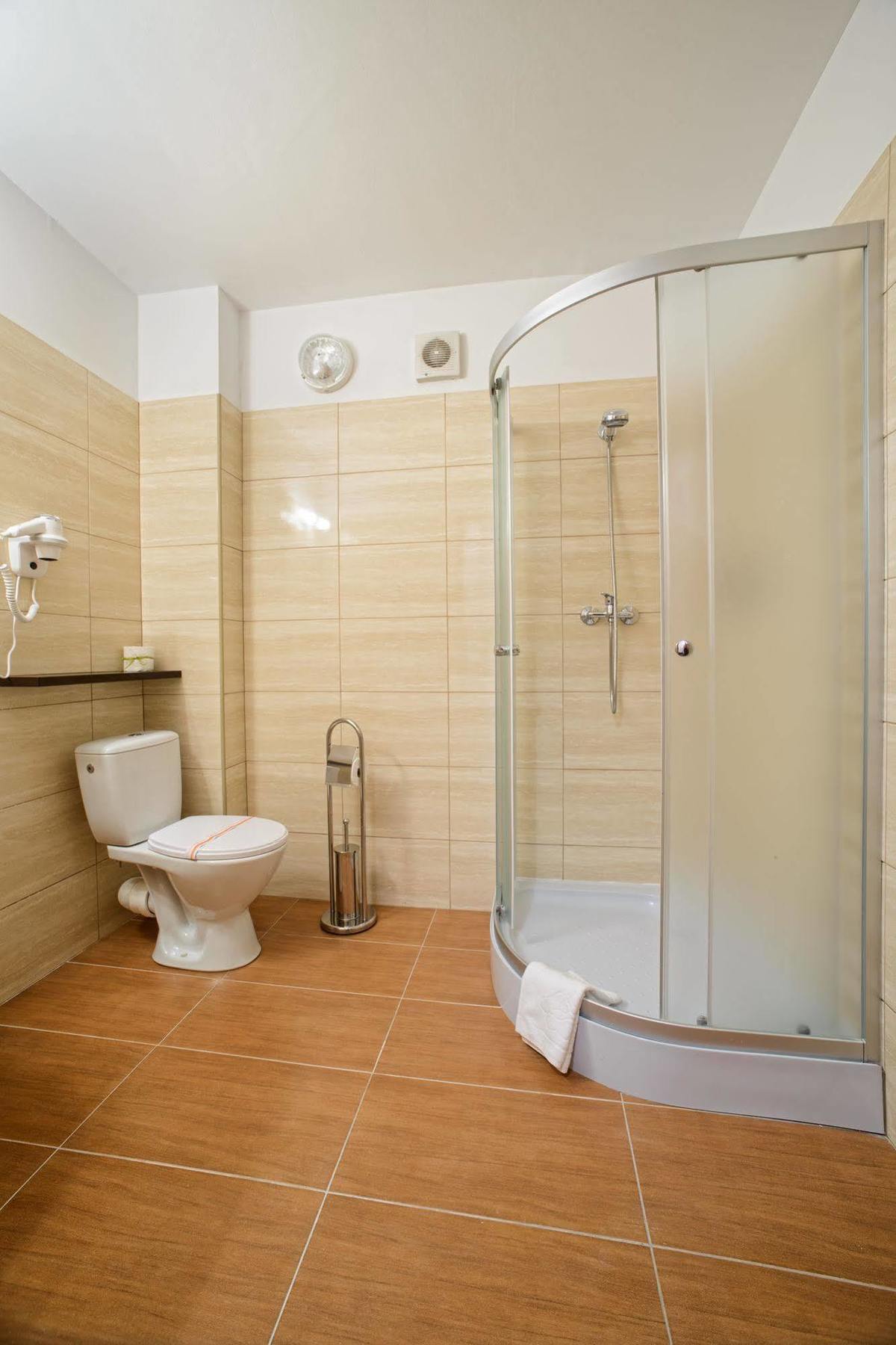 Aparthotel Travel Krasków Εξωτερικό φωτογραφία