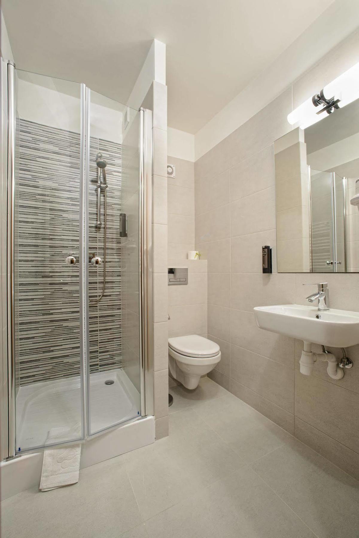 Aparthotel Travel Krasków Εξωτερικό φωτογραφία