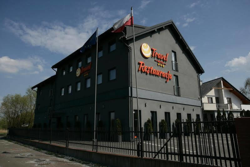 Aparthotel Travel Krasków Εξωτερικό φωτογραφία